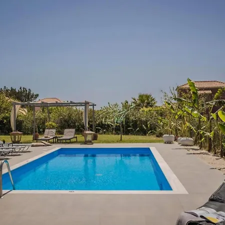 Villa Summer Ai Helis *